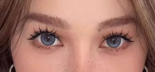 colored contact lenses