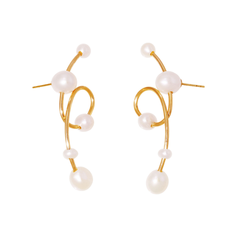 NATURALI JEWELRY 14K Gold Plated dynamic pearl curve earrings 1 pair - Pre-order