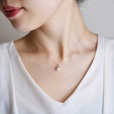 NATURALI JEWELRY 10K Yellow Gold 7mm white freshwater pearl & diamond pendant necklace 1 piece - Pre-order